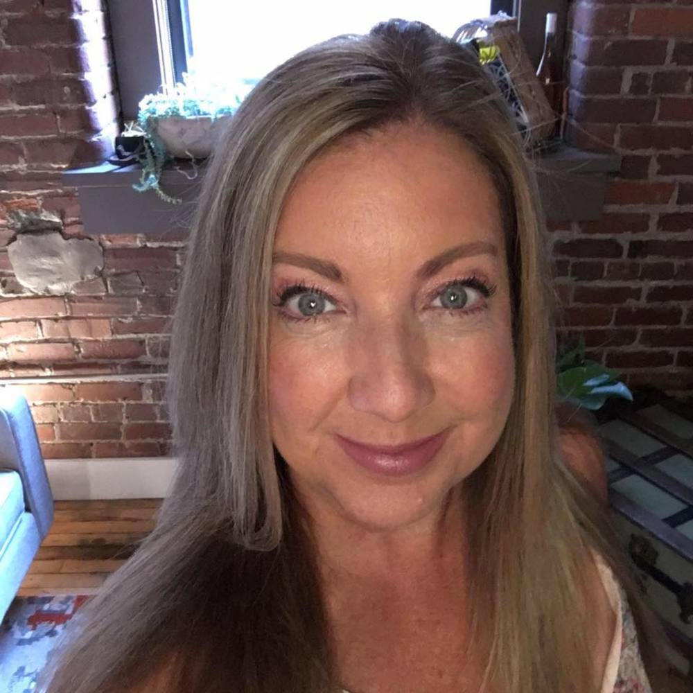 Meet your Posher, Julie